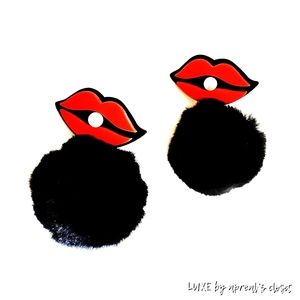 💋Red Lip Fur Pearl Drop Earrings